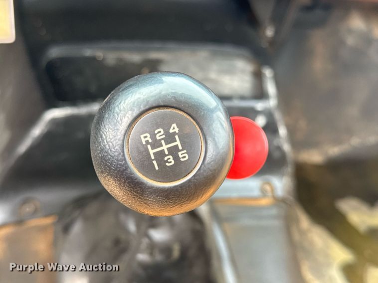 image for item DY0193 1991 Chevrolet Kodiak flatbed truck