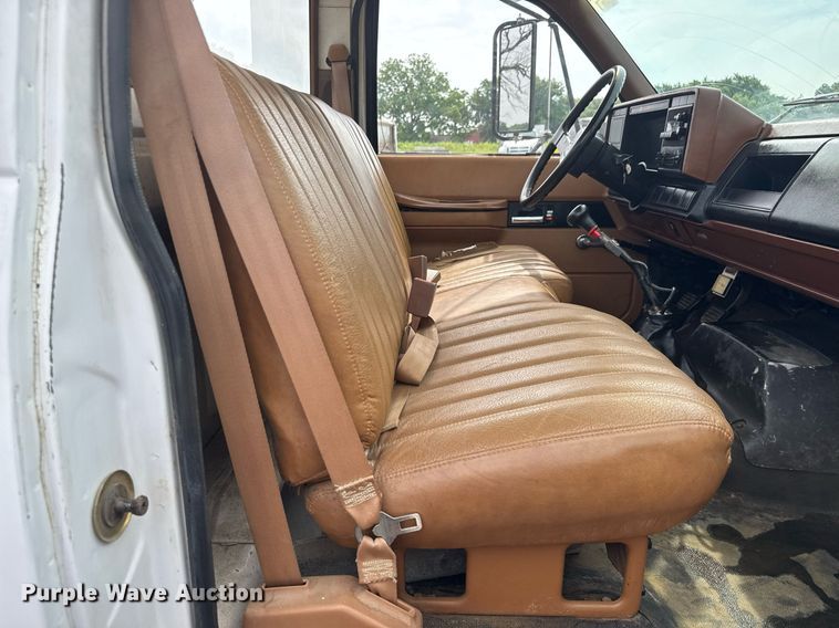 image for item DY0193 1991 Chevrolet Kodiak flatbed truck