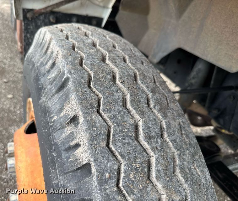 image for item DY0193 1991 Chevrolet Kodiak flatbed truck