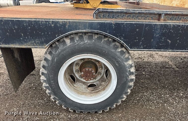 image for item DY0193 1991 Chevrolet Kodiak flatbed truck