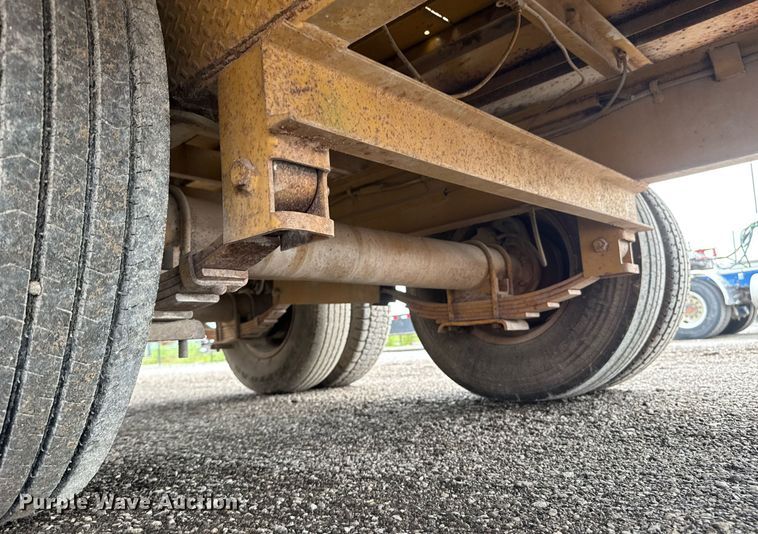 image for item DY0193 1991 Chevrolet Kodiak flatbed truck