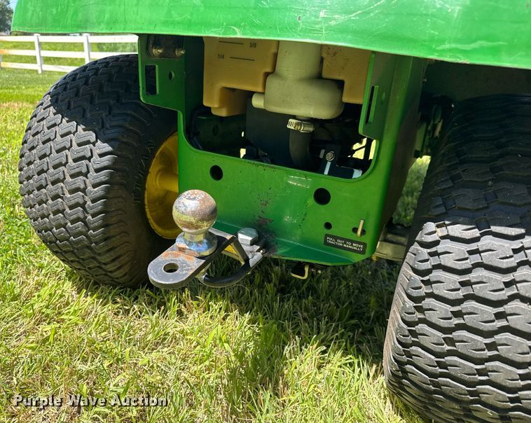 image for item DY0234 2002 John Deere LX277 lawn tractor