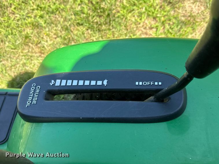 image for item DY0234 2002 John Deere LX277 lawn tractor