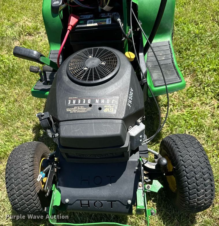 image for item DY0234 2002 John Deere LX277 lawn tractor