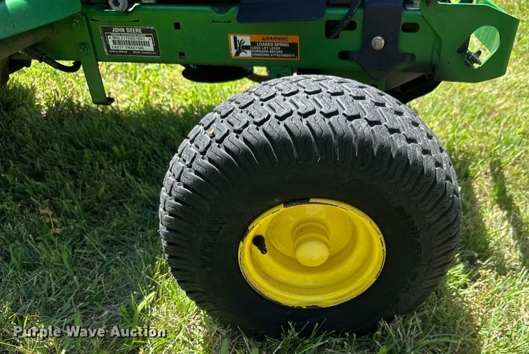 image for item DY0234 2002 John Deere LX277 lawn tractor