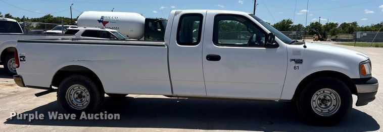 image for item DY0643 2000 Ford F150 SuperCab pickup truck