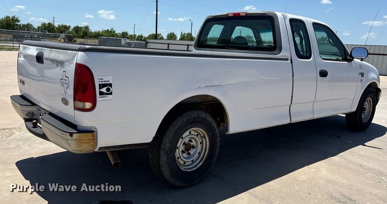 image for item DY0643 2000 Ford F150 SuperCab pickup truck