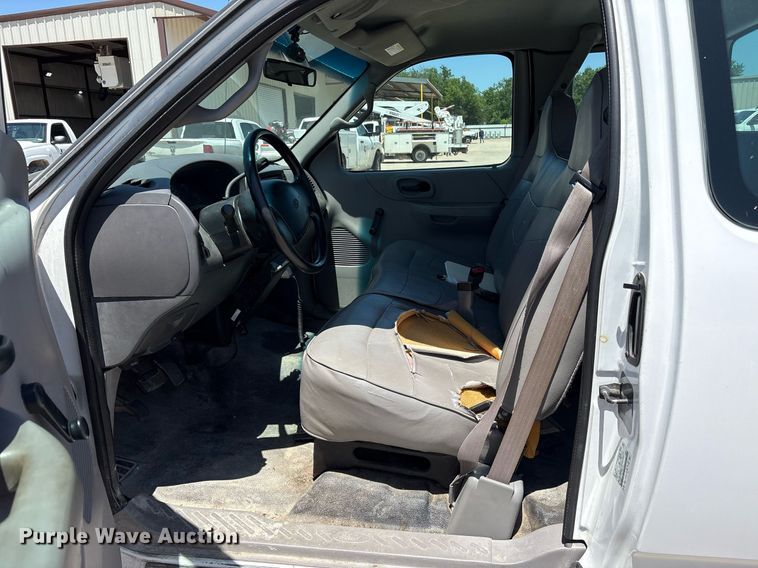 image for item DY0643 2000 Ford F150 SuperCab pickup truck