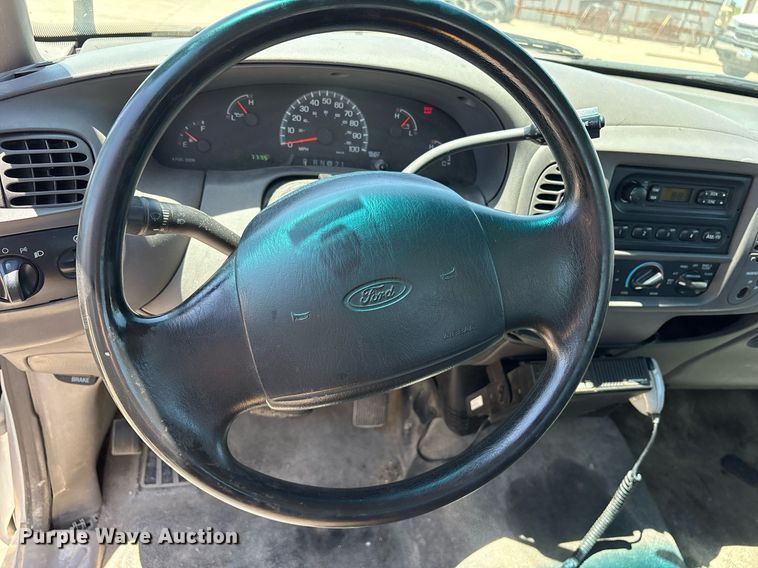 image for item DY0643 2000 Ford F150 SuperCab pickup truck