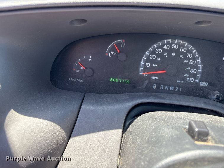 image for item DY0643 2000 Ford F150 SuperCab pickup truck