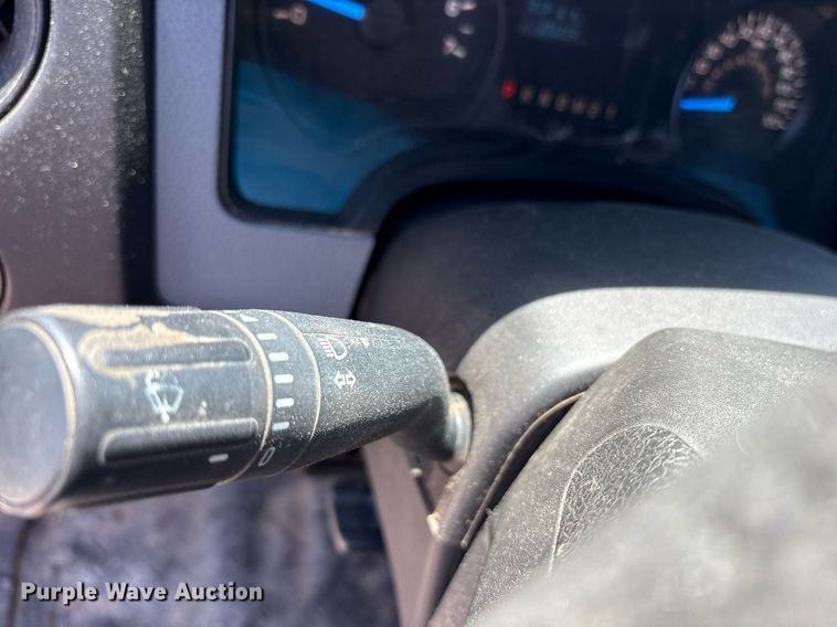 image for item DY0644 2014 Ford F150 SuperCab pickup truck