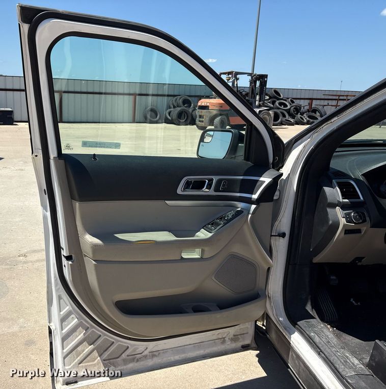 image for item DY0645 2012 Ford Explorer XLT SUV