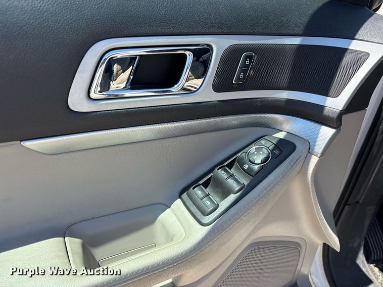 image for item DY0645 2012 Ford Explorer XLT SUV