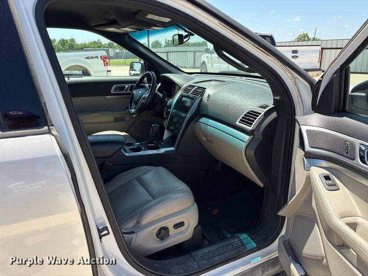 image for item DY0645 2012 Ford Explorer XLT SUV