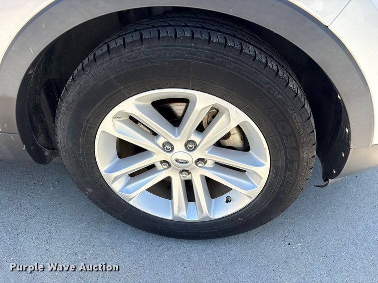 image for item DY0645 2012 Ford Explorer XLT SUV