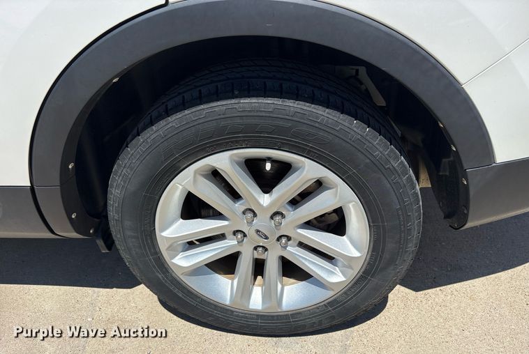 image for item DY0645 2012 Ford Explorer XLT SUV