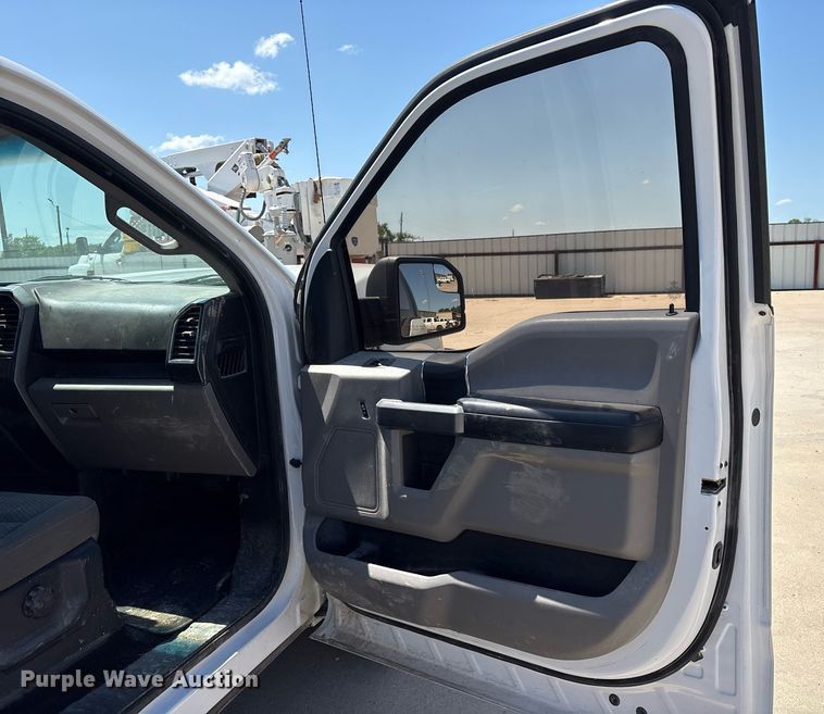 image for item DY0646 2018 Ford F150 SuperCrew pickup truck