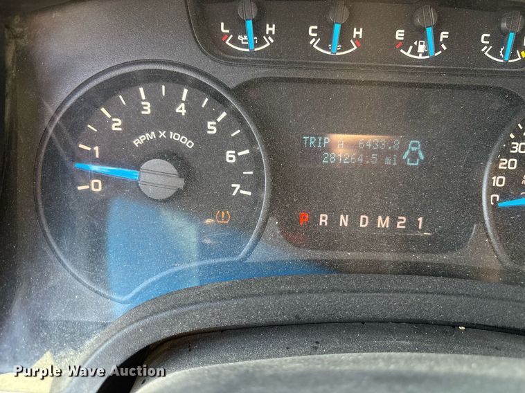 image for item DY0647 2013 Ford F150 SuperCrew pickup truck