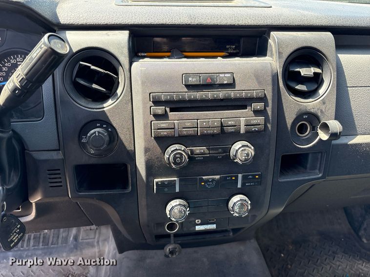 image for item DY0647 2013 Ford F150 SuperCrew pickup truck