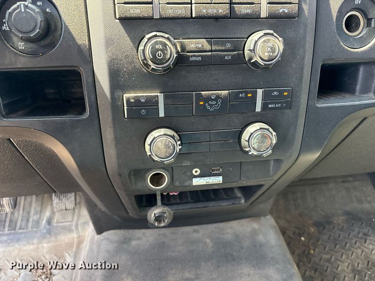 image for item DY0647 2013 Ford F150 SuperCrew pickup truck