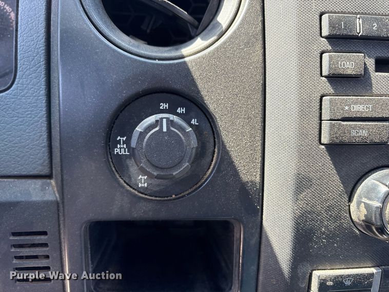 image for item DY0647 2013 Ford F150 SuperCrew pickup truck