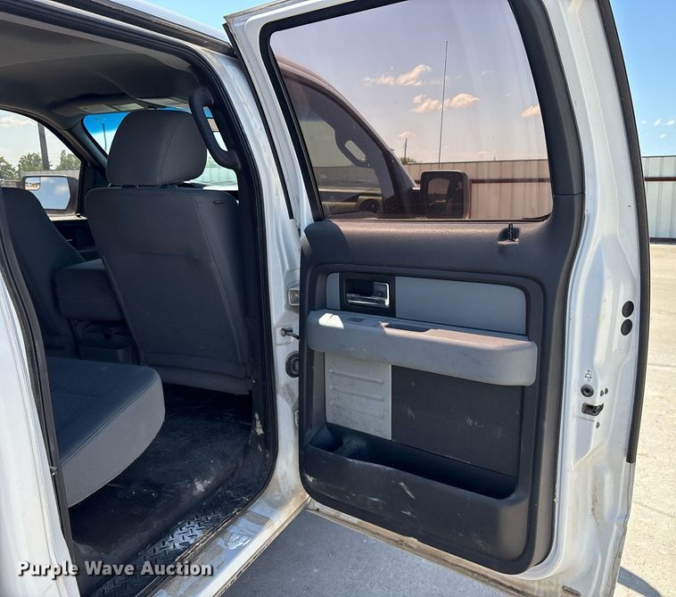 image for item DY0647 2013 Ford F150 SuperCrew pickup truck