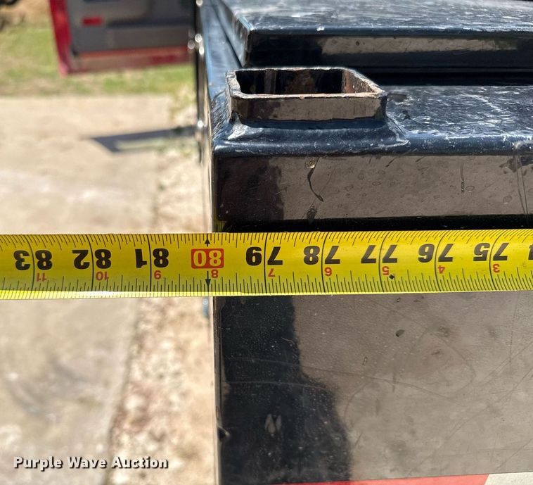 image for item DZ8512 2006 Ford F250 Super Duty XLT SuperCab flatbed pickup truck