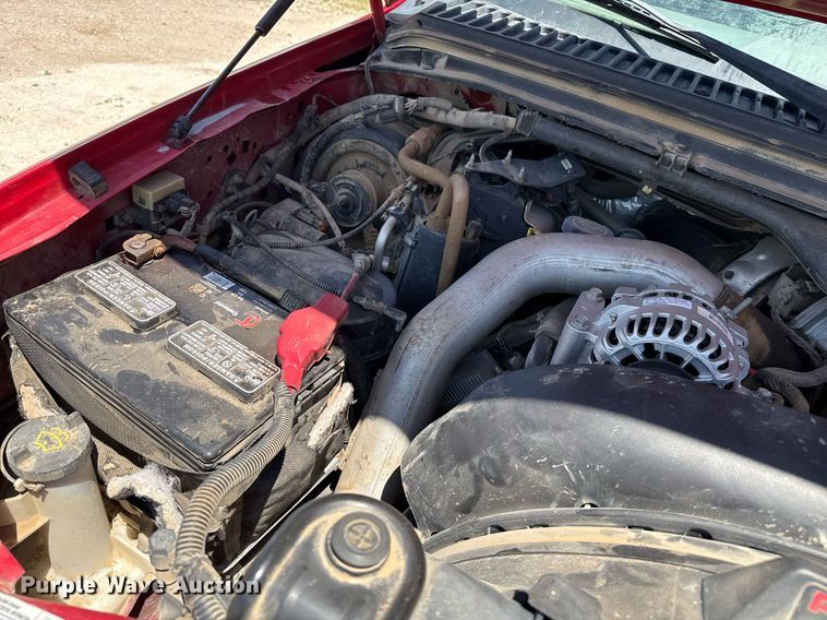 image for item DZ8512 2006 Ford F250 Super Duty XLT SuperCab flatbed pickup truck