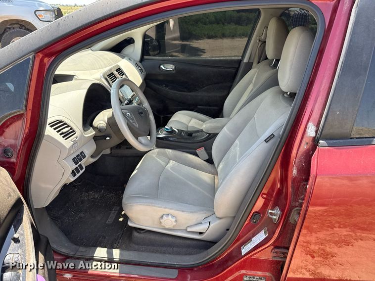 image for item DZ8546 2012 Nissan Leaf 