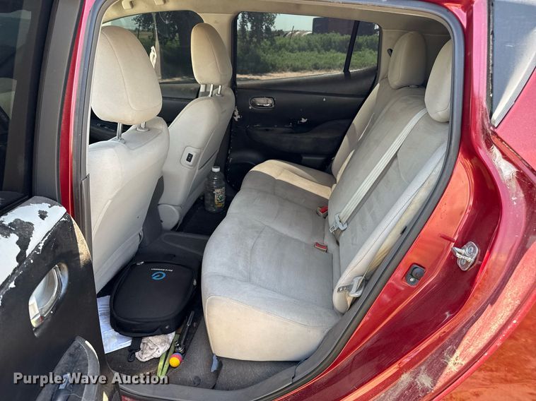 image for item DZ8546 2012 Nissan Leaf 