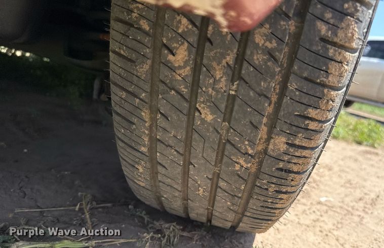 image for item DZ8546 2012 Nissan Leaf 