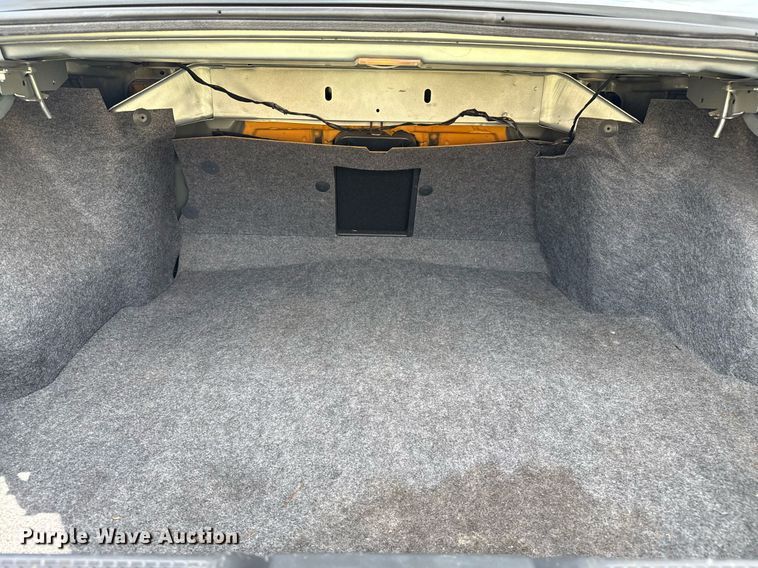 image for item DZ8568 1996 Pontiac Bonneville SE 