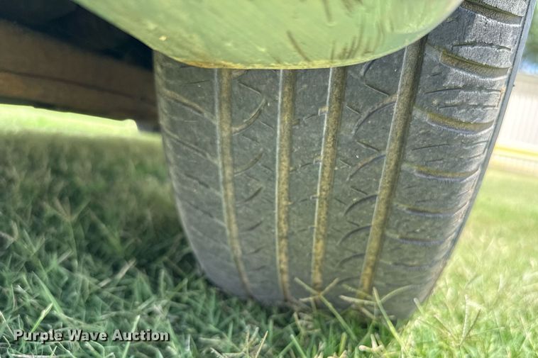 image for item DZ8568 1996 Pontiac Bonneville SE 