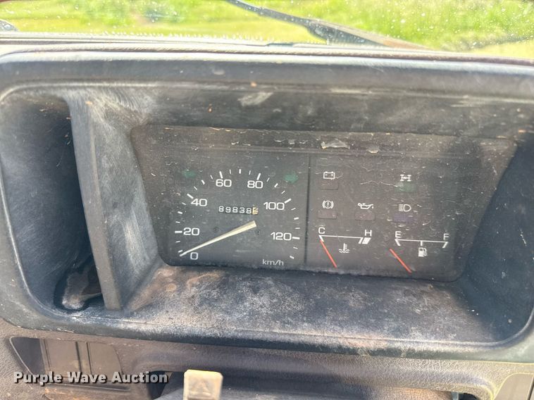 image for item DZ8581 1991 Daihatsu mini truck