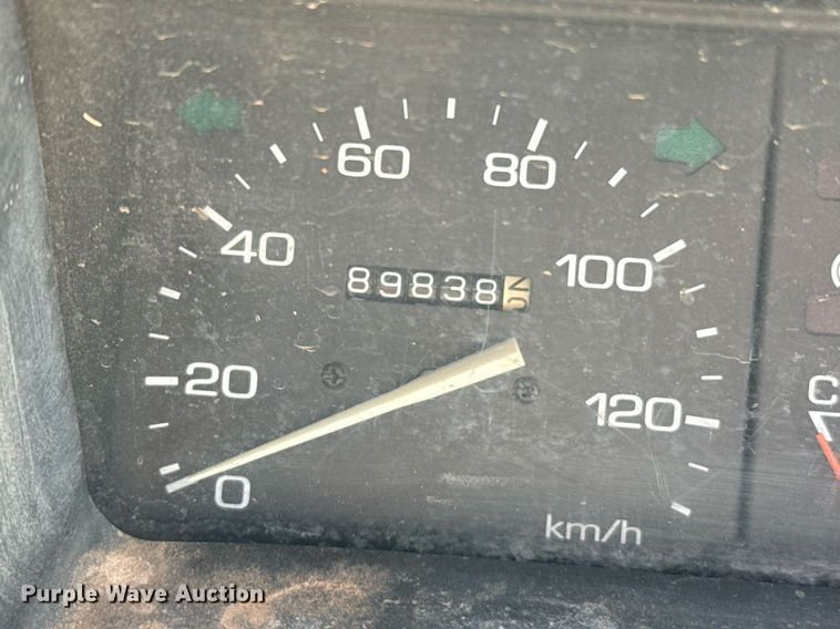 image for item DZ8581 1991 Daihatsu mini truck