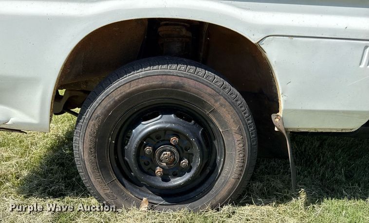 image for item DZ8581 1991 Daihatsu mini truck