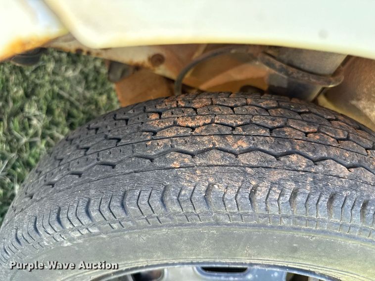 image for item DZ8581 1991 Daihatsu mini truck