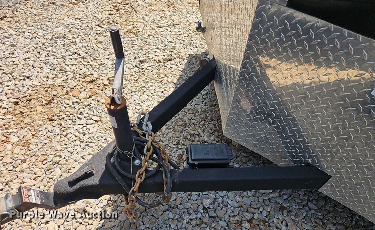 image for item EB8104 2022 Kaufman food trailer