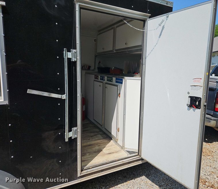 image for item EB8104 2022 Kaufman food trailer