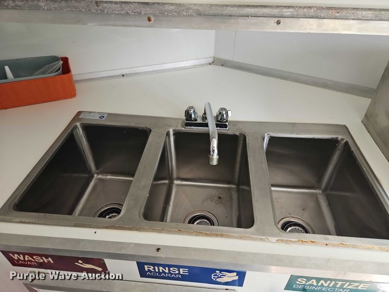 image for item EB8104 2022 Kaufman food trailer