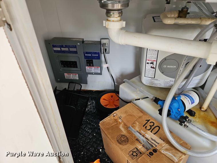 image for item EB8104 2022 Kaufman food trailer