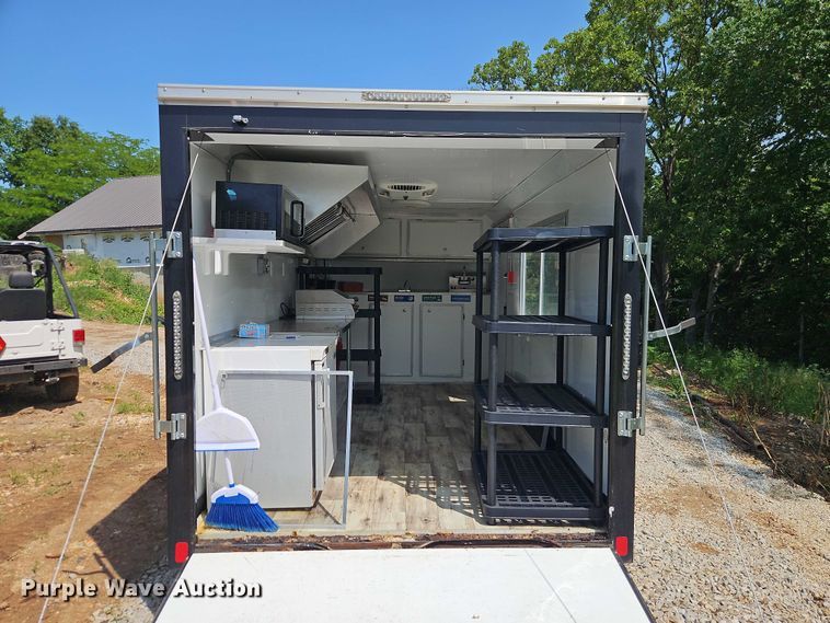 image for item EB8104 2022 Kaufman food trailer