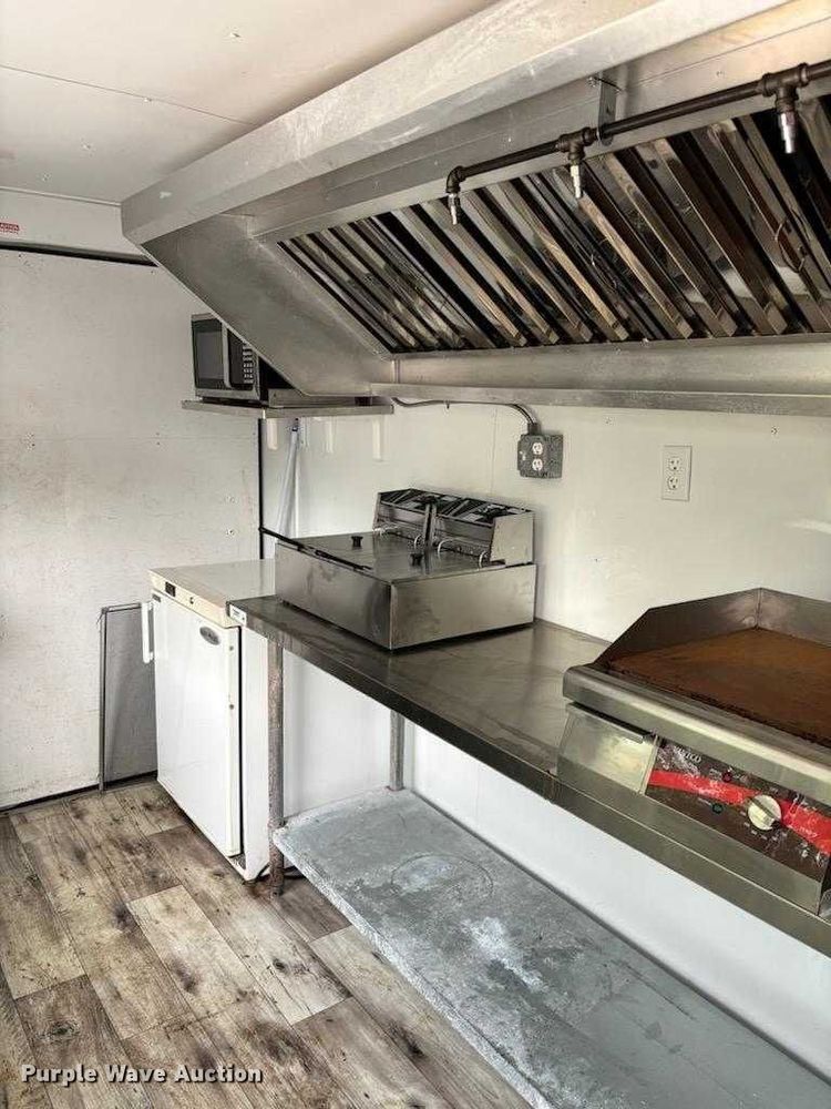 image for item EB8104 2022 Kaufman food trailer
