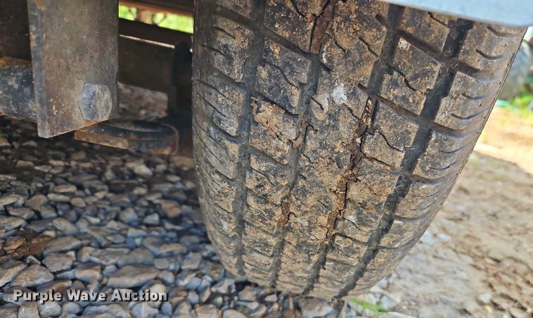 image for item EB8104 2022 Kaufman food trailer