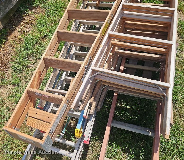 image for item EB8139 Approximately 8 ladders
