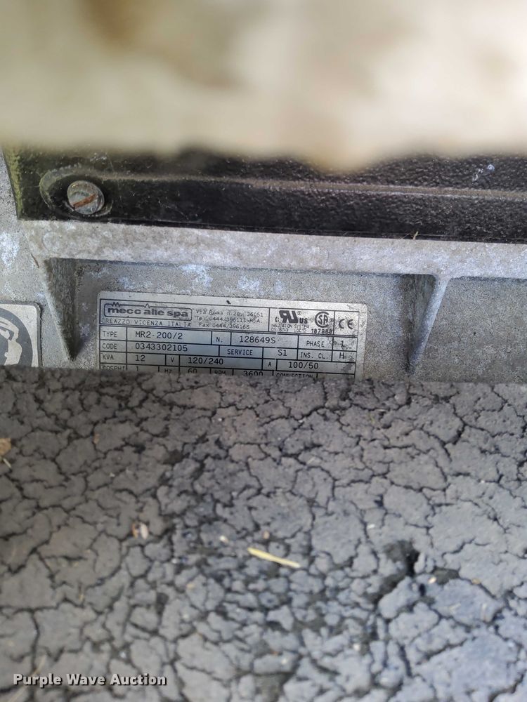 image for item EB8140 Magnum MG12Q generator