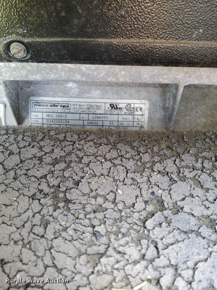 image for item EB8140 Magnum MG12Q generator