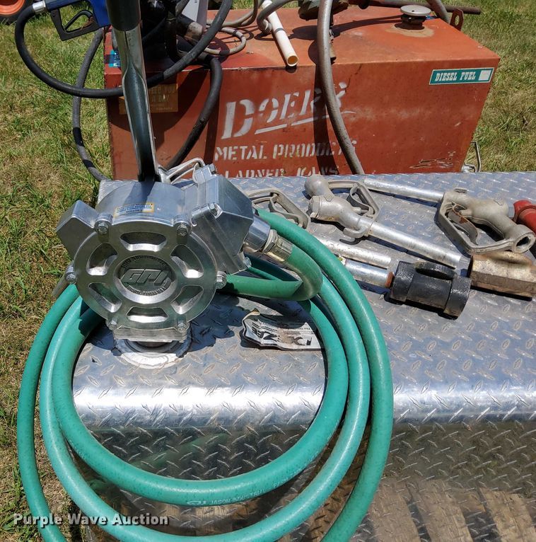 image for item EB8141 (2) fuel tanks