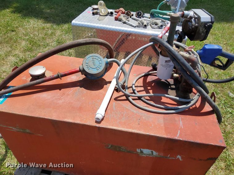 image for item EB8141 (2) fuel tanks