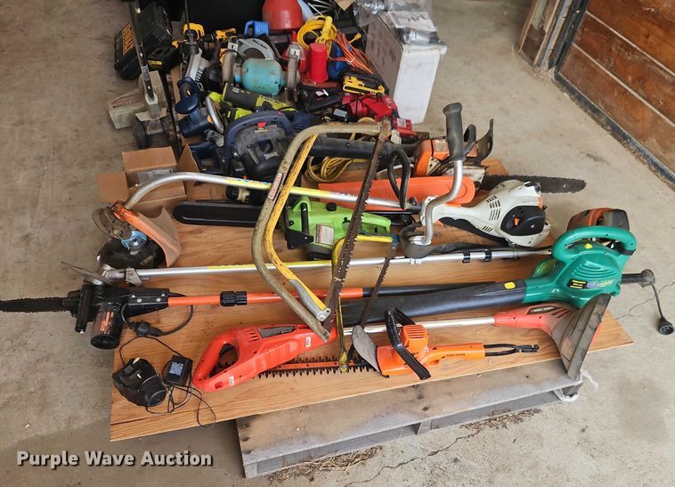 image for item EB8142 Tools